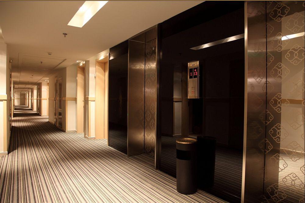 Yes Inn Shenyang Esterno foto